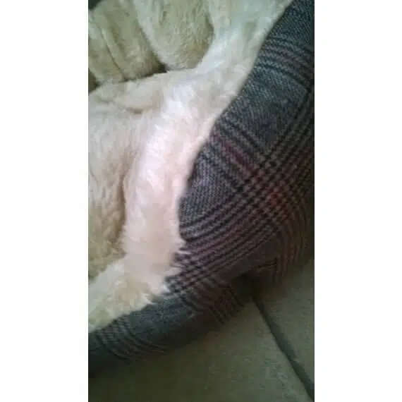 Country Pet Luxury Tweed Dog Bed