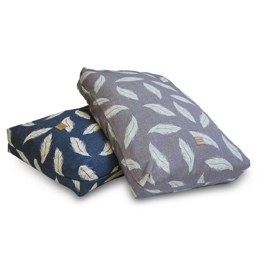 Retreat Wellness Navy Feather Duvet – Danish Design Dog Bed