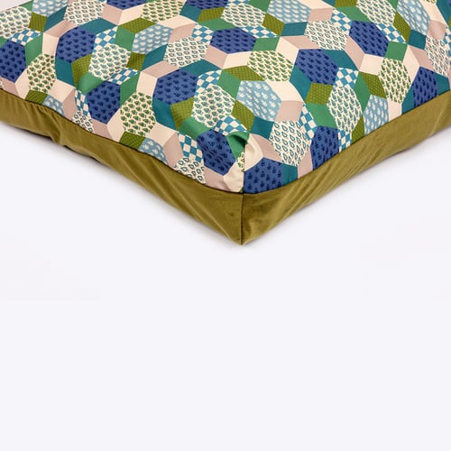 Deluxe Duvet Patchwork Mattress | Laura Ashley Dog Bed 